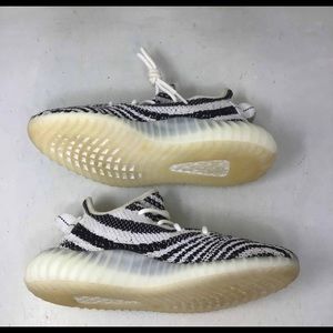 Yeezy 350 Zebra